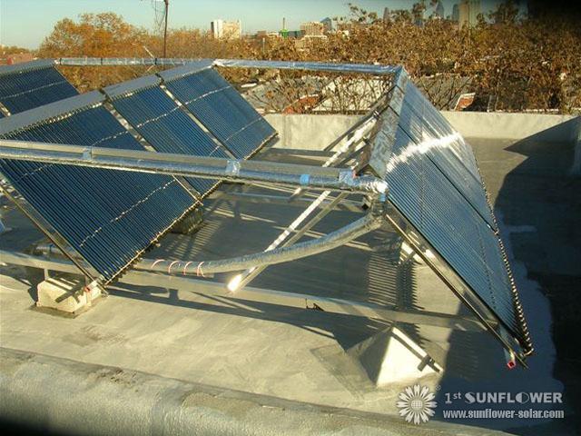 Esta muy bien hecho 240 tubo de sistema comercial de calentador de agua solar en el PA., El sistema se llevó a cabo en su totalidad por el cliente.